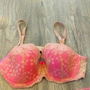 NWOT 38C Dream Angels Bra